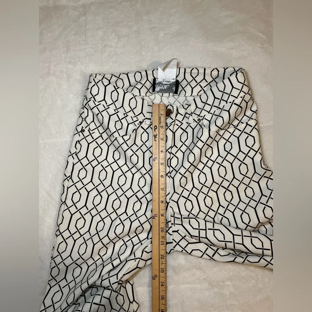 Geometric Patterned Pants - Picture 7 of 8